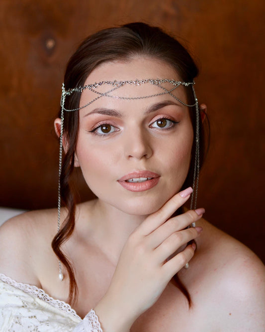 Bridal Star Head Chain, Celestial Wedding Forehead Jewelry with Dangling Chains, Elegant Hair Accessory for Bride and Bridesmaids
