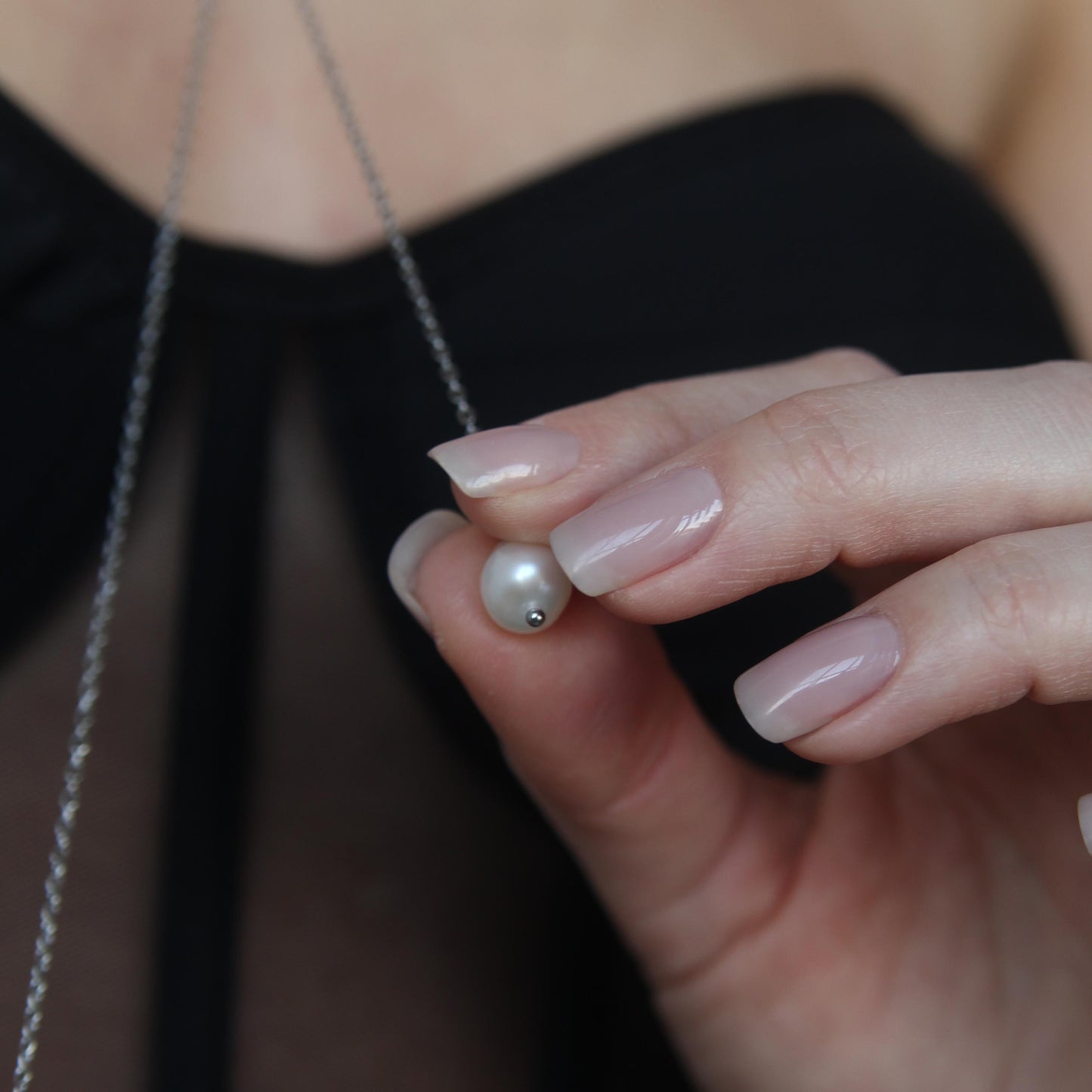 Layered Necklace with Freshwater Pearls, Y Chain Choker, Long Dainty Gold or Silver Necklace, Elegant Jewelry for Women, Wife Birthday Gift