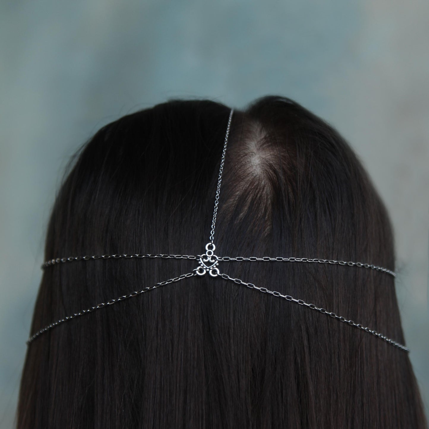 Double Chain Forehead Jewelry with Heart Charm, Dainty Head Chain for Women, Boho Bridal and Festival Hair Accessory