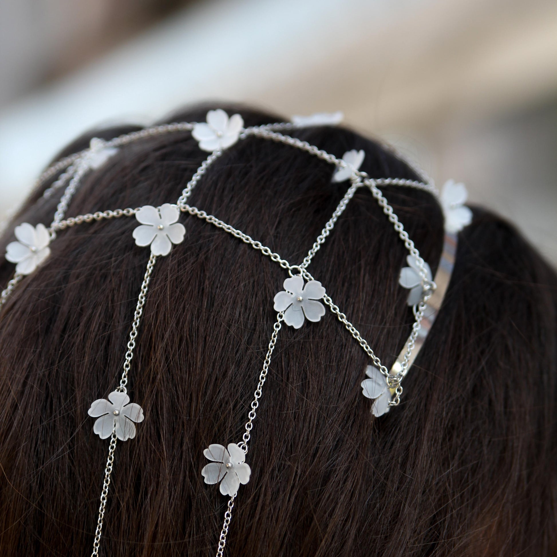 Floral Metal Veil for Women, Boho Headpiece with Flowers and Chains, Bridal Hair Accessory, Festival Jewelry