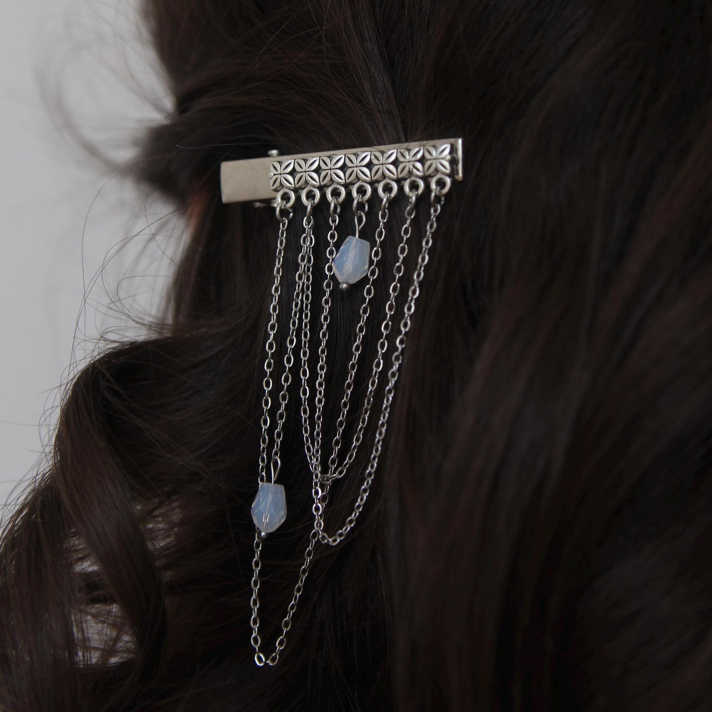 flower hair clip with dangling chains and crystal or pearl drop, bridal boho wedding hair accessory, floral hairpiece for party or festival