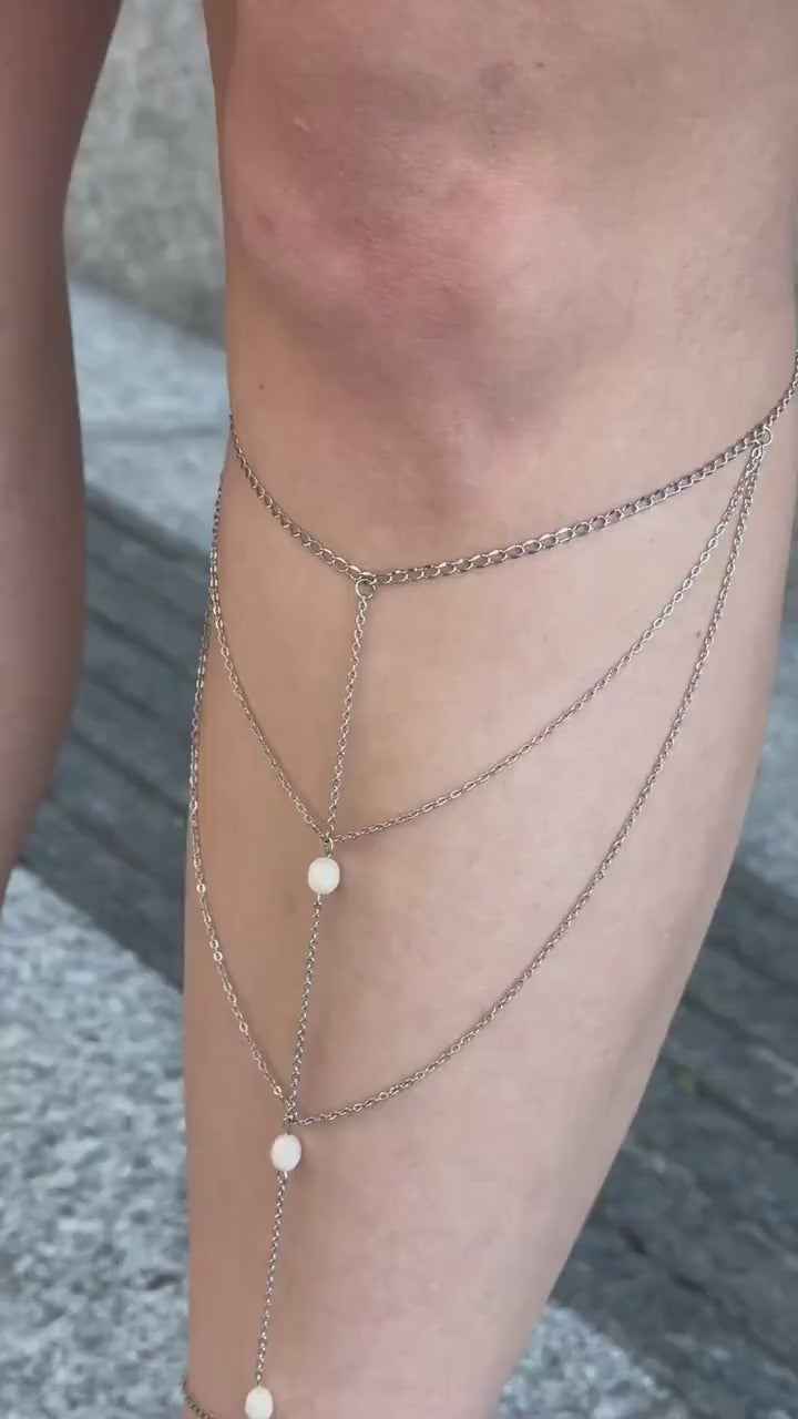 Layered Leg Chain Bracelet with Crystals or Pearls, Boho Foot Jewelry, Trendy Multi-Layer Anklet, Elegant Summer Accessory for Women